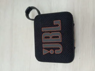 Altavoz JBL Bluetooth portátil negro 