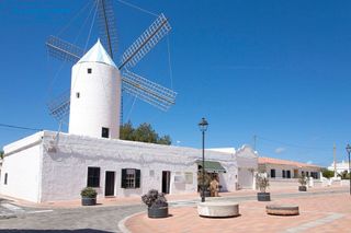 Casa adosada en venta en Sant Lluís