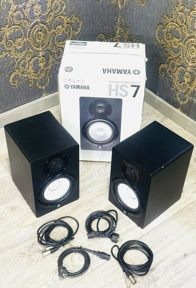 Yamaha HS7 Monitores de Estudio (Par)