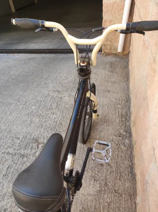 Bicicleta BMX Monty