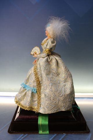 Muñeca Marín. Versalles siglo XVIII.