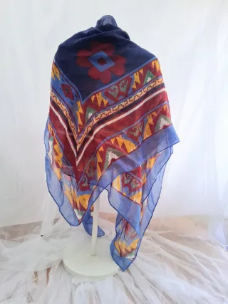 Pañuelo Foulard Echarpe tonos azules.