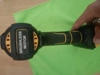 Taladro Dewalt Brushless 20V XR