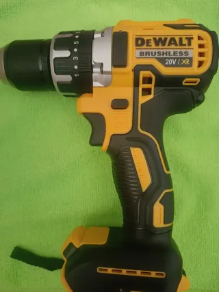 Taladro Dewalt Brushless 20V XR