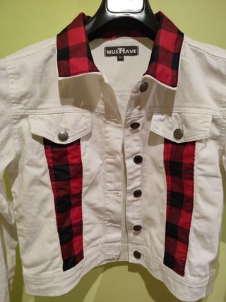 Chaqueta vaquera customizada 