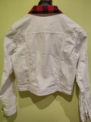 Chaqueta vaquera customizada 