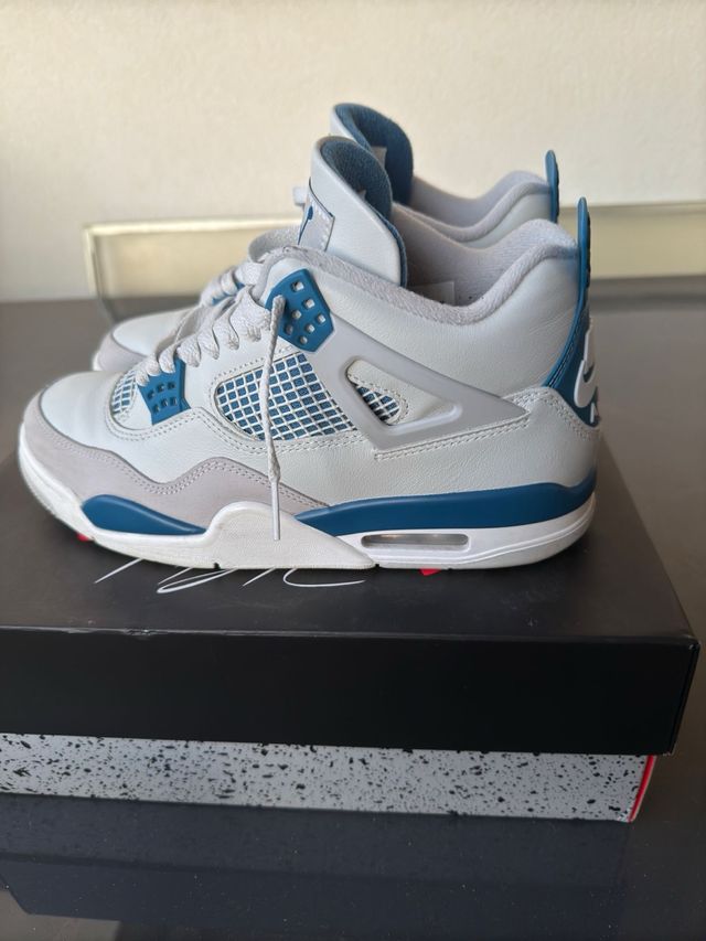 Jordan 4 Military Blue
