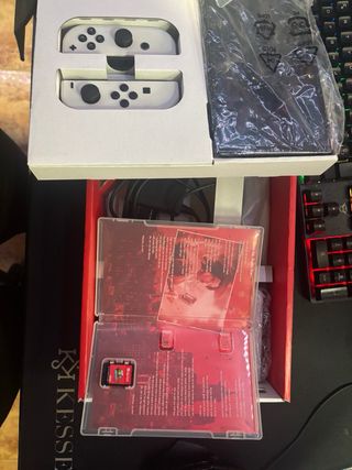 Nintendo Switch OLED BLANCA + Super Mario Odyssey