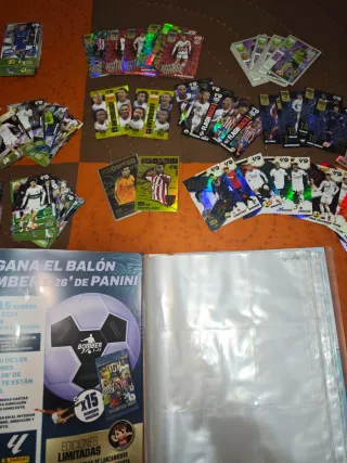 Gran lote de cromos de fútbol Megacracks