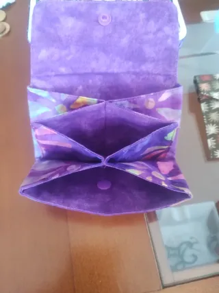 Cartera de tela hecha a mano