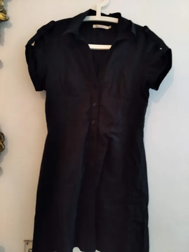 Vestido negro corto