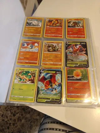 Dos albunes d pokemon mas 1 albun d goku todojunto