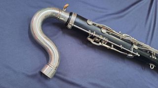 Clarinete Bajo Vito (Selmer U.S.A.) Reso-tone