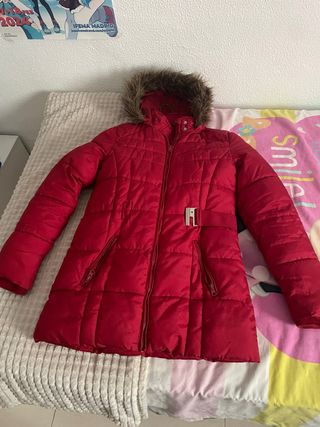 Abrigo rojo niña con capucha talla 164 cm