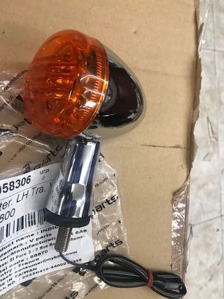 Intermitente dtraero o izquierdo V parts M800