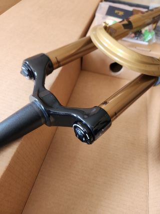 Horquilla Fox 34 Edición Especial 140mm dorada