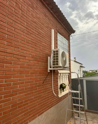 INSTALADOR AIRE ACONDICIONADO/ CALDERAS/CALENTADOR