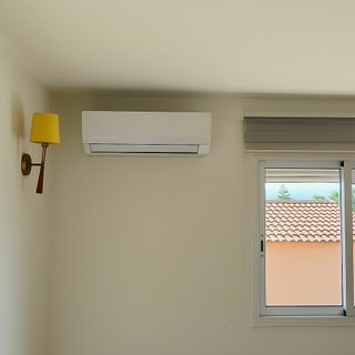 INSTALADOR AIRE ACONDICIONADO/ CALDERAS/CALENTADOR
