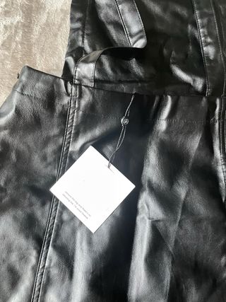 Peto Falda Polipiel Negro Missguided T.38