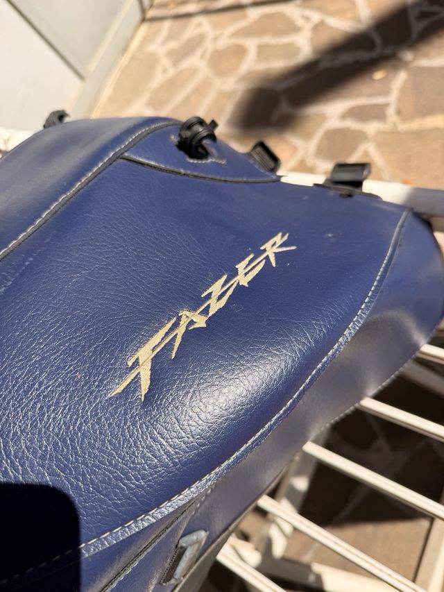 Copri serbatoio Yamaha Fazer/FZ1 più borsa bagster
