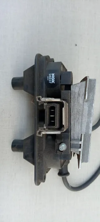 Bobina Encendido NGK U6037-229e