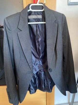 Americana Zara Basic gris oscuro