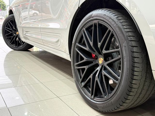 Porsche Macan GTS 2023