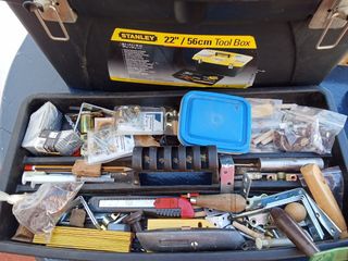 Caja de herramientas y accesorios carpintería
