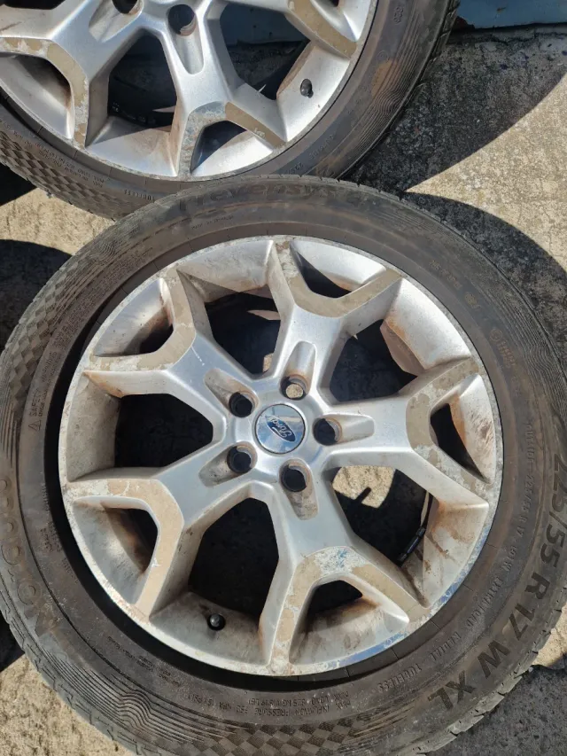 Llantas Ford Kuga 225/55/17