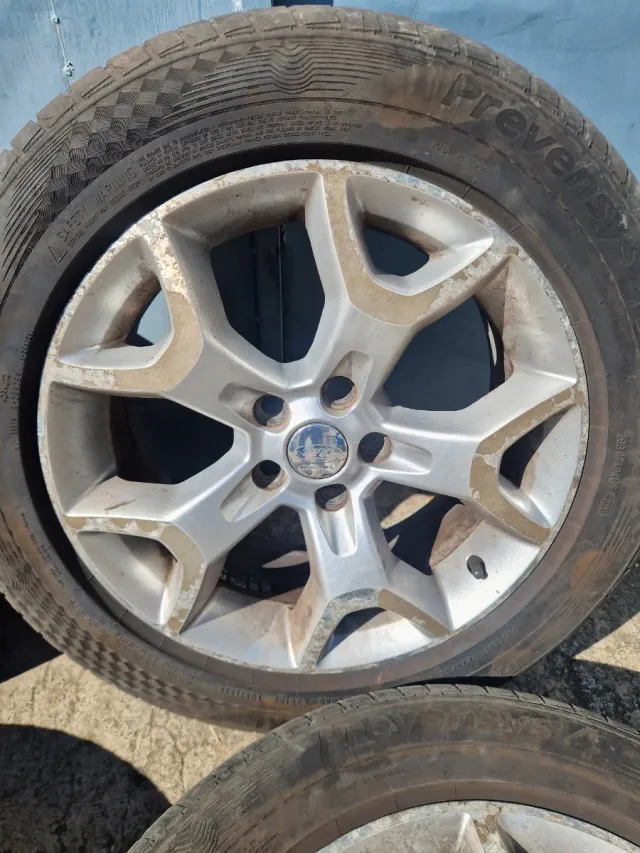 Llantas Ford Kuga 225/55/17