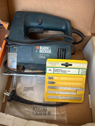 Sierra de calar Black & Decker CD300