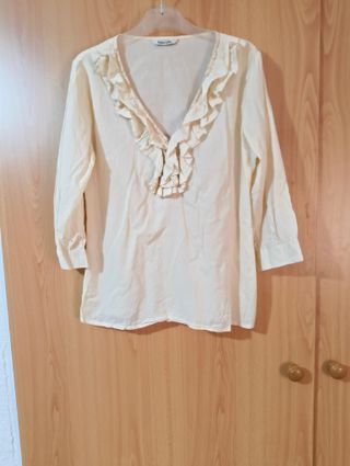 Blusa Tintoretto Beige con Volantes