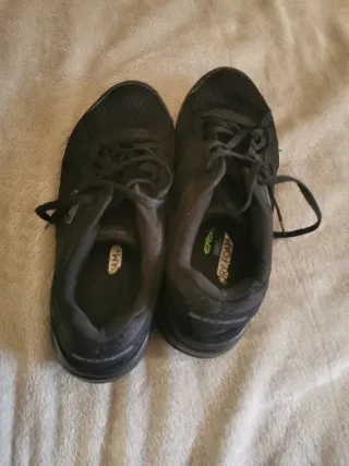 Zapatillas Skechers Antideslizantes Negras