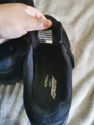 Zapatillas Skechers Antideslizantes Negras