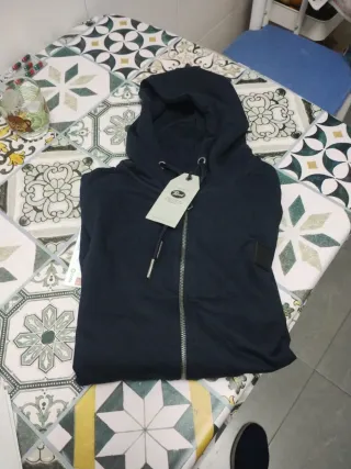 Sudadera con capucha y cremallera azul hombre
