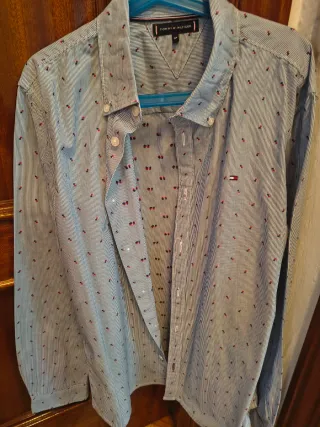 Camisa Tommy Hilfiger Rayas y Cerezas