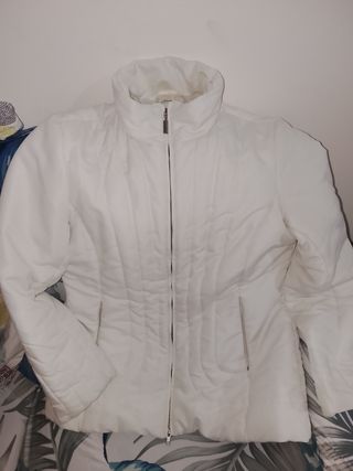 Cazadora acolchada mujer blanca