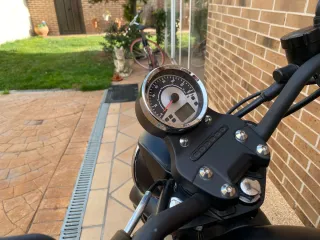 Moto Motron Revolver