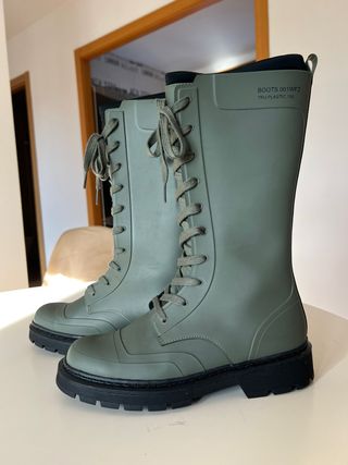 Botas de agua verdes con cordones