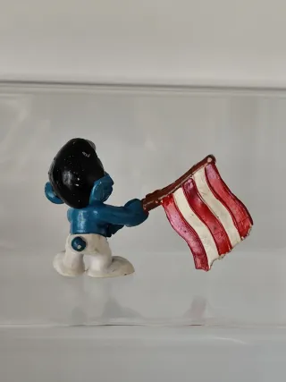 Pitufo con bandera PVC no tóxico