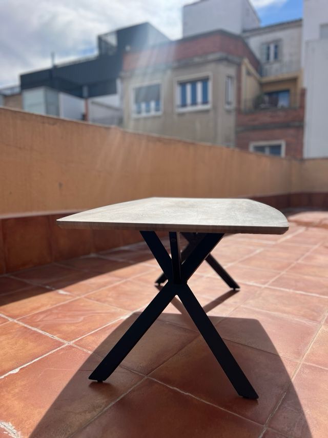 Mesa de centro imitación madera y acero negro