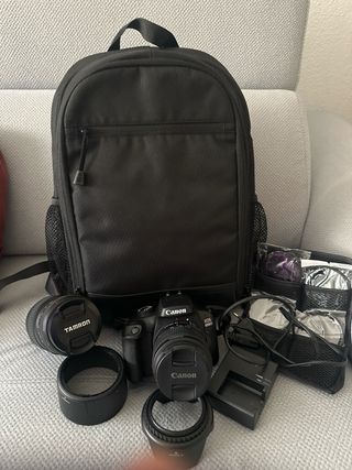Cámara Canon EOS 4000D + Accesorios