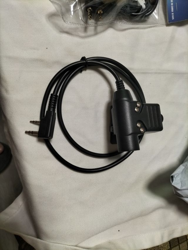 Cable PTT táctico para Kenwood Baofeng 