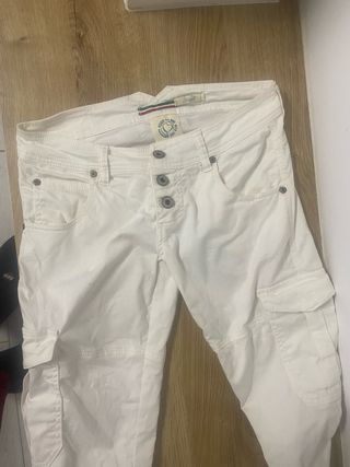 Pantalón blanco talla S
