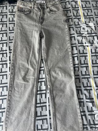 Pantalón Stradivarius gris D98