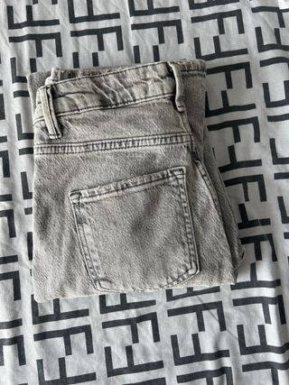 Pantalón Stradivarius gris D98