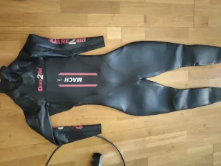 Neopreno Dare2tri
Nuevo 
Escucho precio