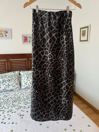 Falda larga estampado leopardo gris