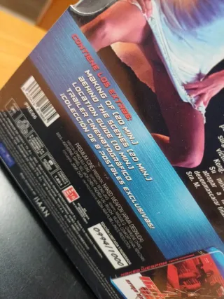 Blu-ray Naked Weapon (Arma Desnuda).