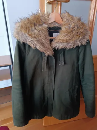 Abrigo Zara verde botella talla M